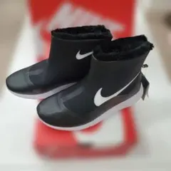 Nike ファー付きジュニアブーツのサムネイル