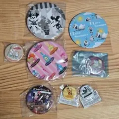 ディズニーキャラクター　缶バッジ 8個セット