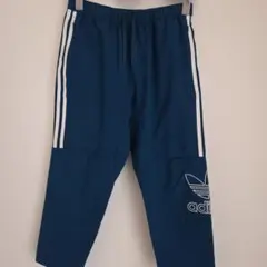 adidas ネイビー ジョガーパンツ