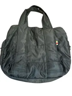 黒色キルティング素材のバッグ タグなし。大容量肩掛けショルダー付き即日発送