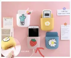 ✿ 可愛いいちご柄 シリコン製 移動ポケット 2個✿