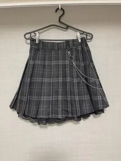 ノエミー　チェックプリーツスカート　チェーン付 Mサイズ
