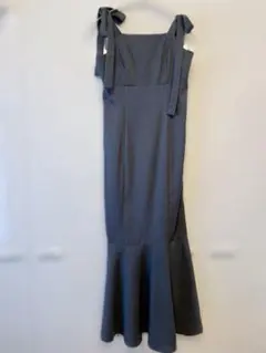 Louere ショルダーリボンマーメイドキャミワンピース チャコール Lサイズ