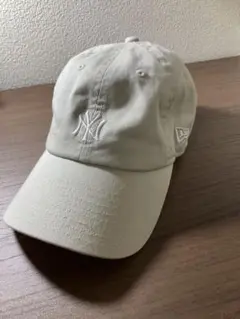 New Era ベージュ MLBキャップ