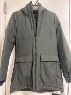 未使用に近い adidas フード付きジャケット オリーブグリーン