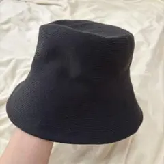 UNIQLO 黒 バケットハット 55〜58cm