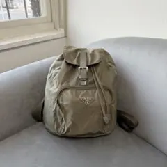 プラダ ナイロン バックパック カーキ 三角ロゴ カーキ