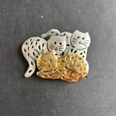 猫のデザイン ブローチ シルバー ゴールドのツートーン　Ultra Craft