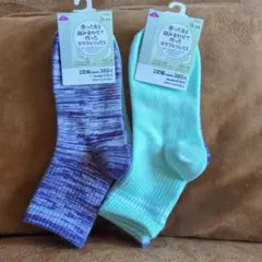 新品未使用)キッズ用カラフル靴下 19-24cm！４足セット！定価836円！
