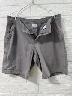 Columbia グレー ショートパンツ 30のサムネイル