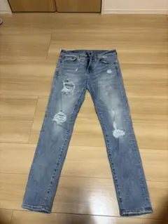 American Eagle スキニーデニム ダメージ加工のサムネイル
