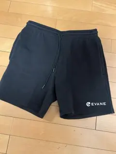 EVANE 山澤 ハーフパンツ 黒 ブラック Sサイズのサムネイル