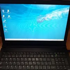 TOSHIBA Windowsノート本体 テンキー付き、初期化済み、充電器付きのサムネイル