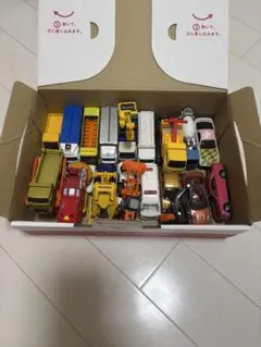 ミニカー 24台セット 建設車両・乗用車