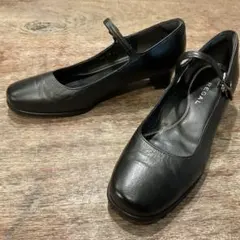 美品！リーガル ストラップパンプス 黒 低ヒール レザー 22.5cm 日本製