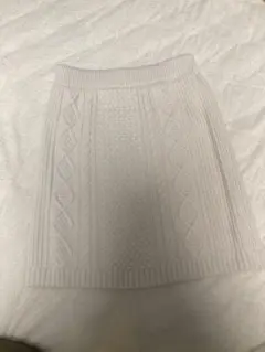 【未使用】GUホワイト ニット タイトスカート