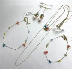 未使用新品　ピアス　ネックレス　ブレスレット　アンクレット　4点セット