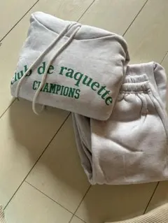 新品未使用！レディースパーカースウェットセットアップ