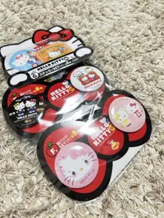HELLO KITTY 50周年くじ 缶バッジ ステッカー