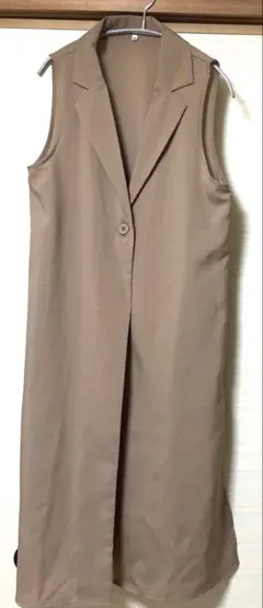 【値下げしました】ベージュ ジレ