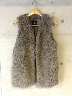 nano UNIVERSE ベージュファーベスト