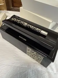 Item thumbnail for item 0636b6f9-5d80-47f4-8807-1c34d85b9385