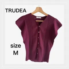 TRUDEA バーガンディ プリーツ Vネック 半袖 M トルディア Mサイズのサムネイル