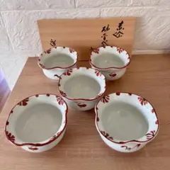 〈未使用木箱付〉廣永窯 赤絵 双魚文 輪花鉢 陶器 川喜田半泥子 未使用木箱付〉廣永窯 赤絵 双魚文 輪花鉢 陶器 川喜田