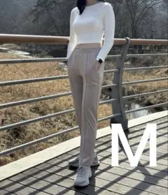 【完売／美品】andar Airmooth トレーニングパンツ　黒　ブラック