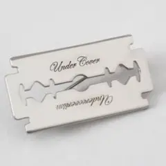 UNDERCOVER　アンダーカバー　カミソリ　バッジ　　ブローチ　美品 中古・古着通販】UNDERCOVER (アンダーカバー) アップリケブローチ