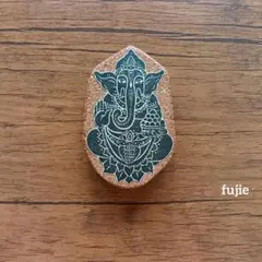 消しゴムはんこ　ガネーシャ　白抜き