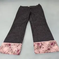 LEST ROSE 裾花柄チェック切替デニムパンツ サイズ2のサムネイル