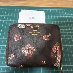 【未使用級・カード付】COACH コーチ コンパクト財布 シグネチャー 花柄