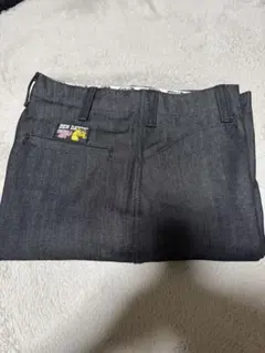 ゴリラカット　新品　ブラックデニム　w32l30