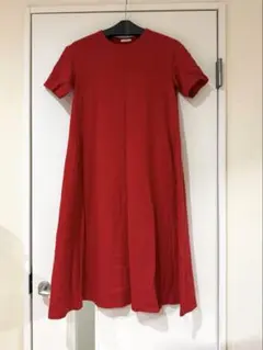 【GU】ポケット付きワンピース　Tシャツワンピ　赤ロング