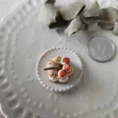 ミニチュアスイーツ　いちごのパリブレスト