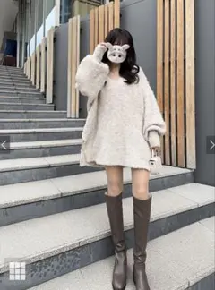 新品未使用‼️ 最低価格‼️ウール混Vネックニットトップス 定価2,799円