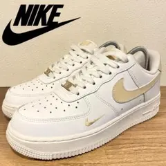NIKE WMNS AIR FORCE 1 07 ESS ナイキ エアフォースのサムネイル