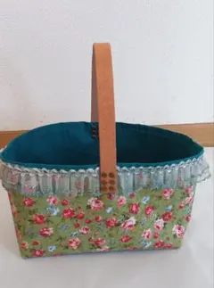 ハンドメイド　布製バスケット