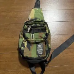 UMBRO アンブロ ボディバッグ カモフラ柄