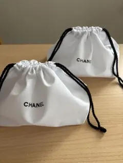 シャネル CHANEL 巾着ポーチ ホワイト 2枚セットのサムネイル