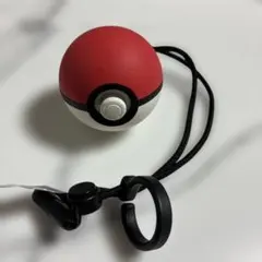 ポケモンボール型ストラップ付き - メルカリ