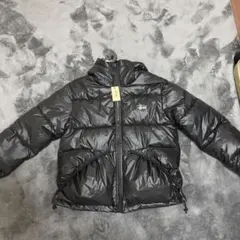 Stüssy ブラック ダウンジャケット