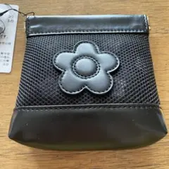 マリークワント　メッシュデイジー　バネクチポーチ　ブラック　小物入れ　メイク