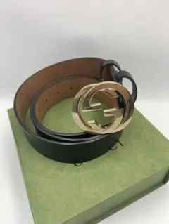 【美品】グッチ　GUCCI ダブルGロゴ ブラックレザーベルト　メンズ　P55
