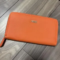オレンジ 長財布 シンプルデザイン