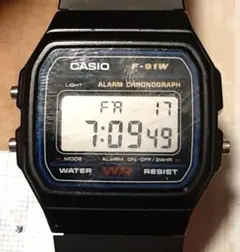 カシオ　ロングセラーデジタルウォッチF-91Wのサムネイル