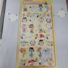 スヌーピー　ボンボンドロップ シール　スヌーピー＆フレンズ　PEANUTS