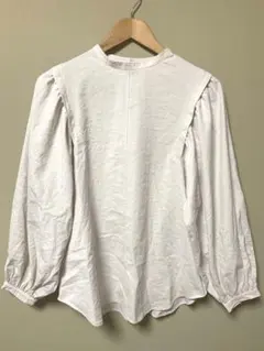 Hunch(ハンチ)／ボリューム袖ブラウス