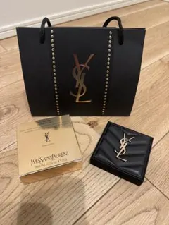 イヴ・サンローラン　フェイスパウダー新品